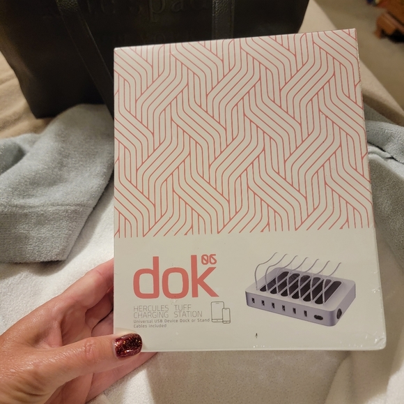 dok Hercules tuff charging station - Picture 2 of 7